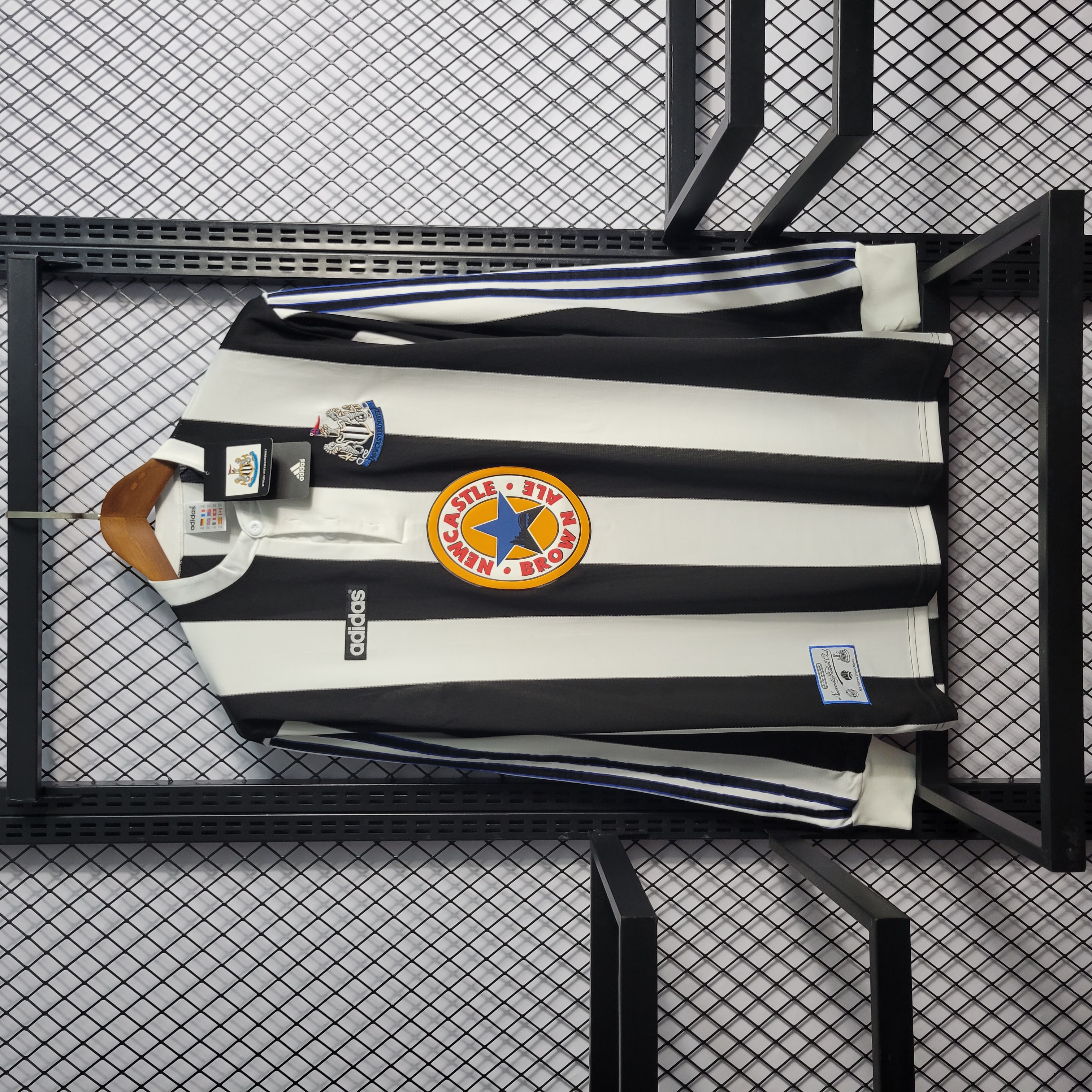 Retro Newcastle United 1997-99 Home Stadium Long Sleeve Jersey